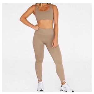 Set Active SCULPTFLEX High Waisted Leggings Beige Tan Size Medium 7/8 Length